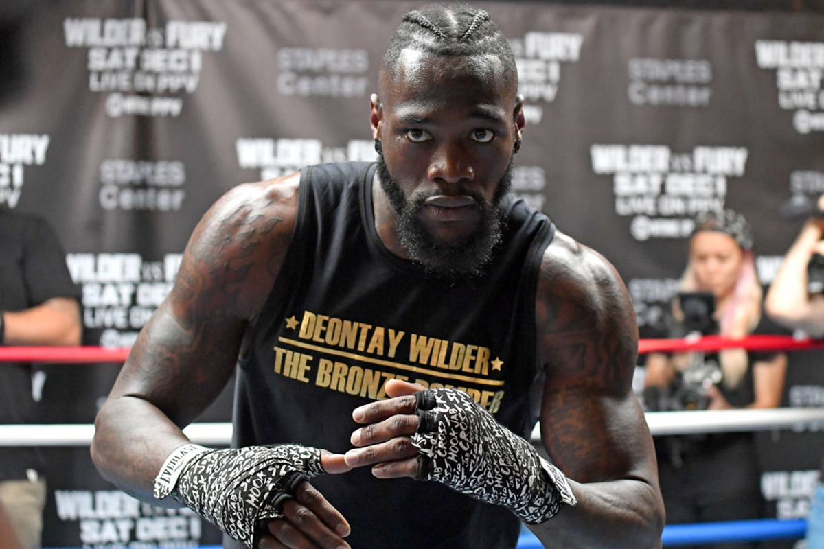 Экс - чемпион мира в супертяжелом весе по версии (WBC) - Деонтей Уайлдер