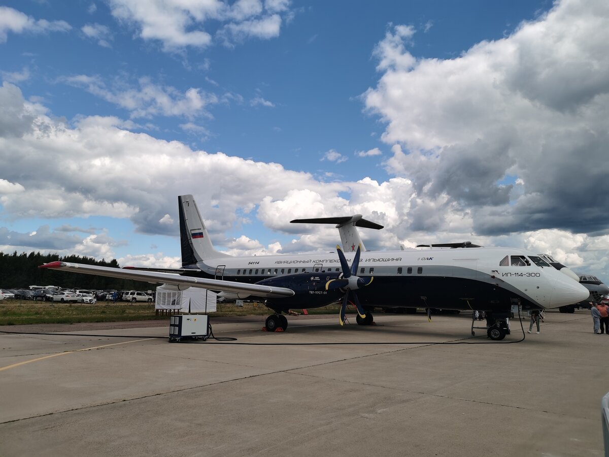 Ил-114-300, Фото автора