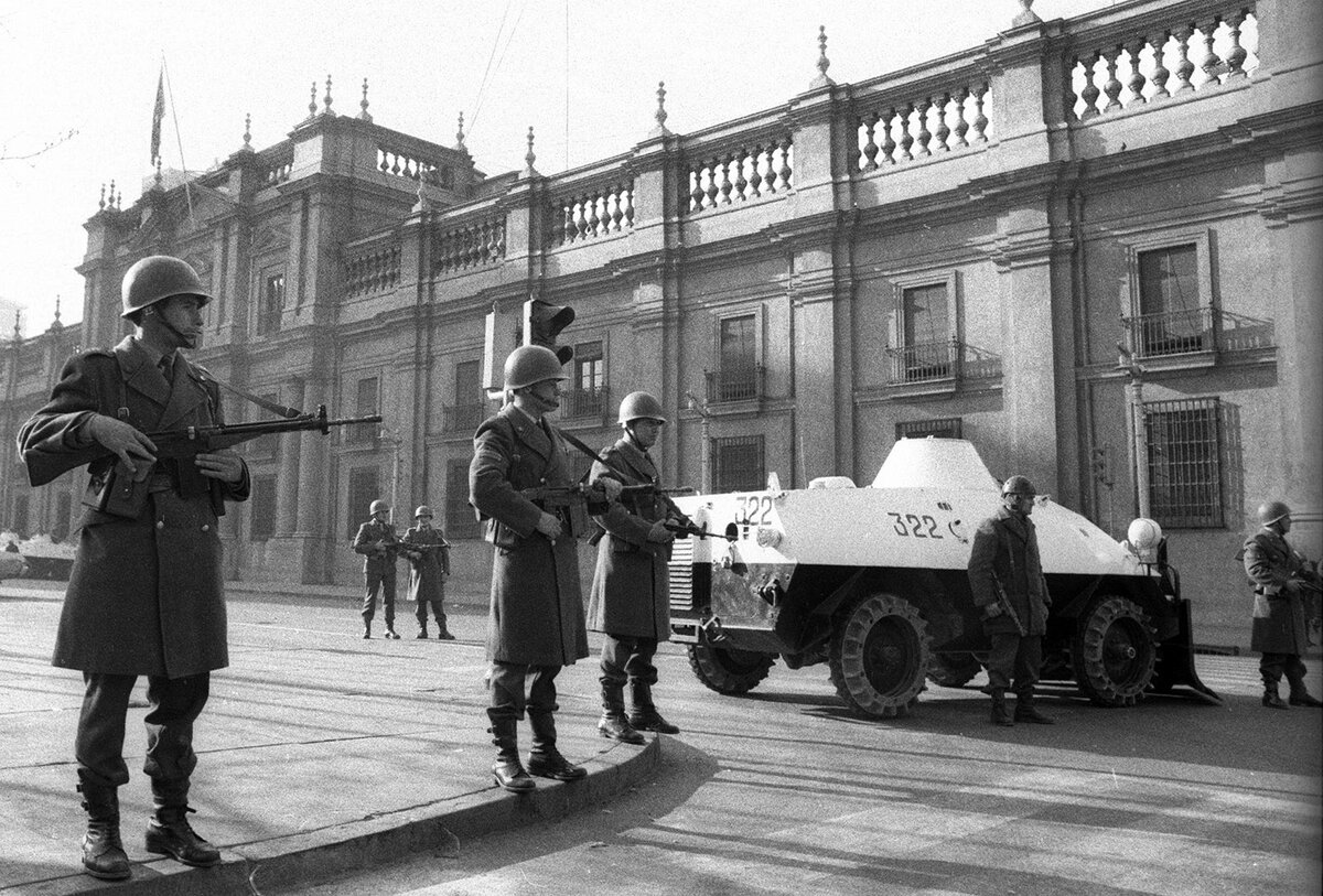 Сентябрьский 1973 года военный переворот в Чили. Фото взяты с ресурса Яндекс.