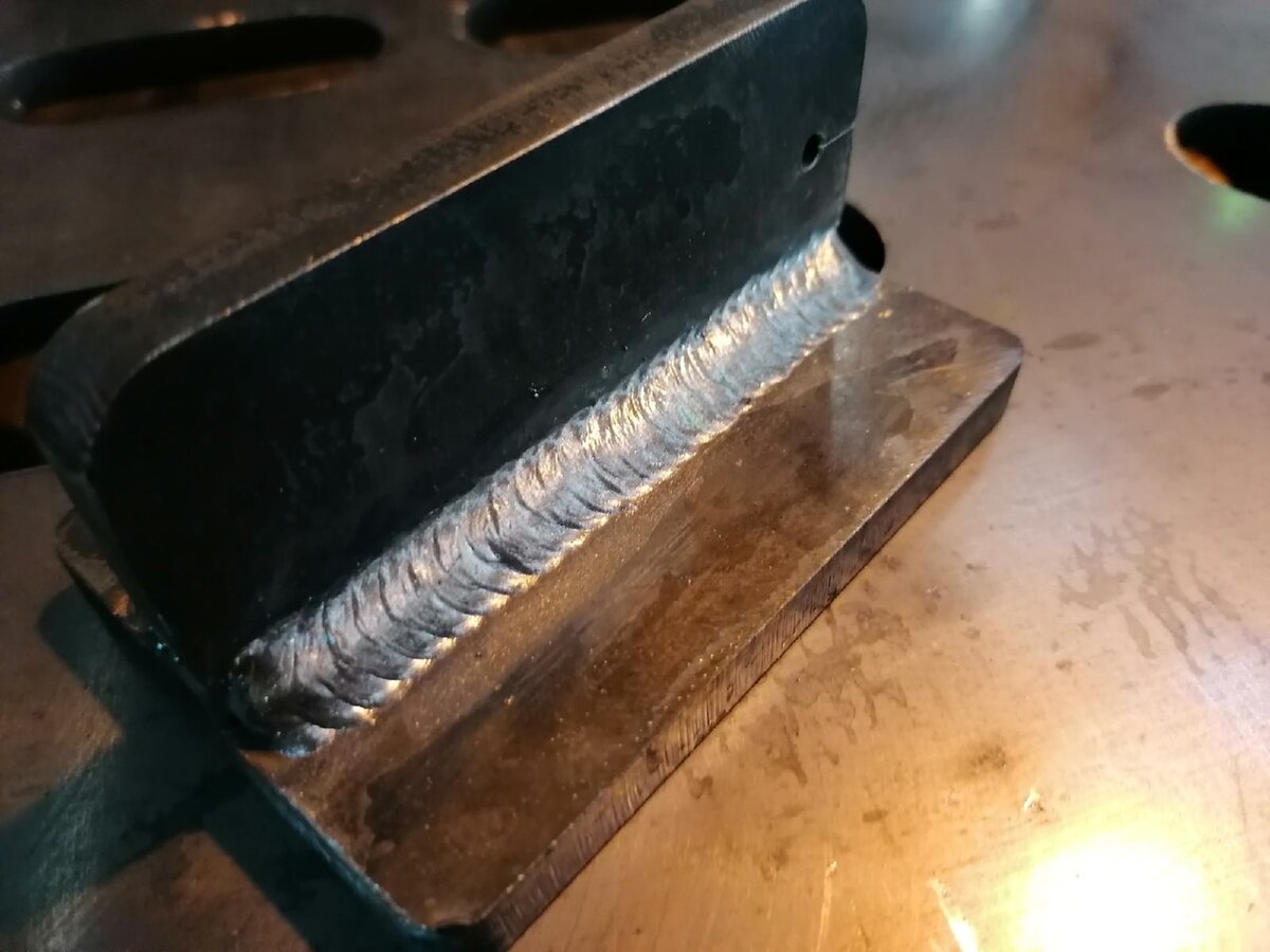 (с) Фото автора. Вертикальный (135 метод) шов поcле очистки