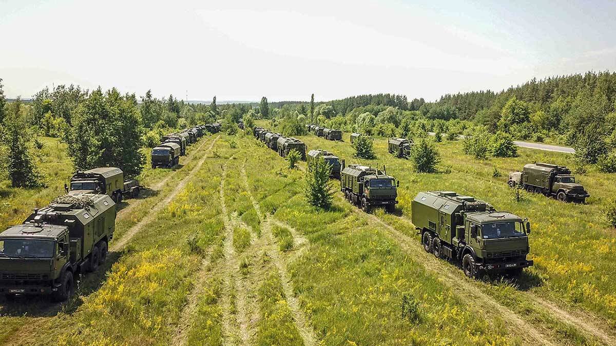 Минобороны: Армия России уничтожила ангар с «Байрактарами» в Николаевской  области | Вечерняя Москва | Дзен