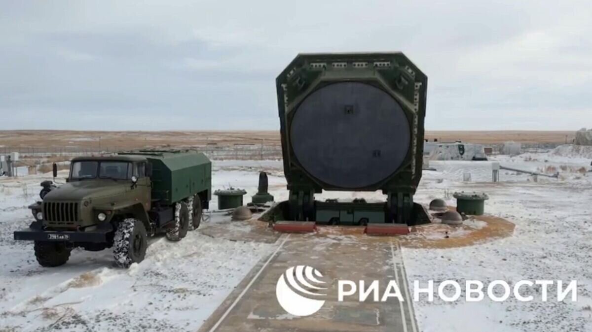    В Оренбургской дивизии заступил на дежурство полк ракет "Авангард". Кадр видео© РИА Новости