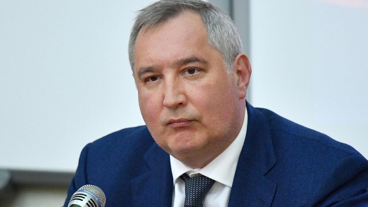    Генеральный директор госкорпорации "Роскосмос" Дмитрий Рогозин во время лекции в МГУ© РИА Новости / Владимир Песня