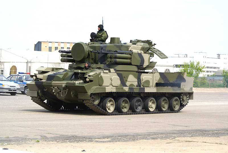 фото - сайт https://topwar.ru. Боевая машина 2С6 - единственная составная часть комплекса 2К22 "Тунгуска".