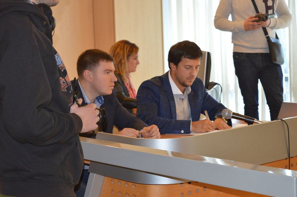 Фото с сайта - stringer.media