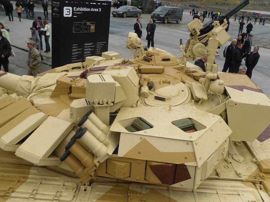 Т-72 Б3 с комплексом Арена-М на выставке в Нижнем Тагиле источник Яндекс.Картинки