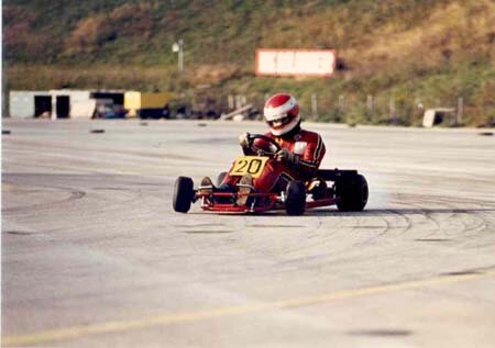 Роланд Ратценбергер гоняется на картинге. Фото из свободного источника.