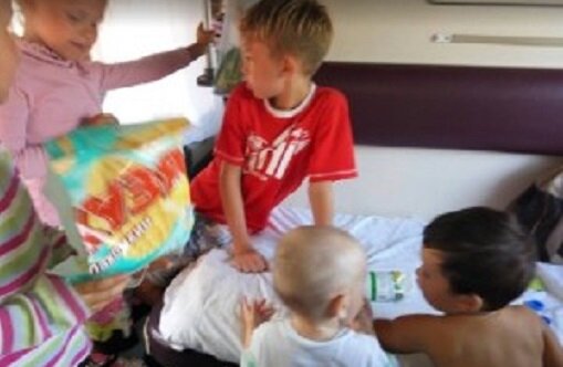 "Детский сад" в вагоне