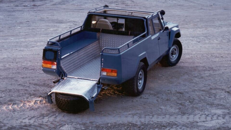 Lamborghini lm002 салон сзади