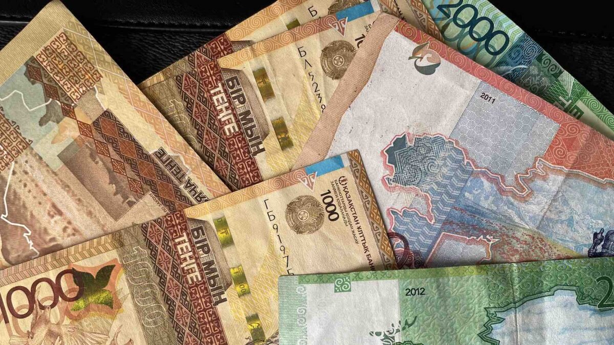    Фото: Bizmedia.kz Август Макаров