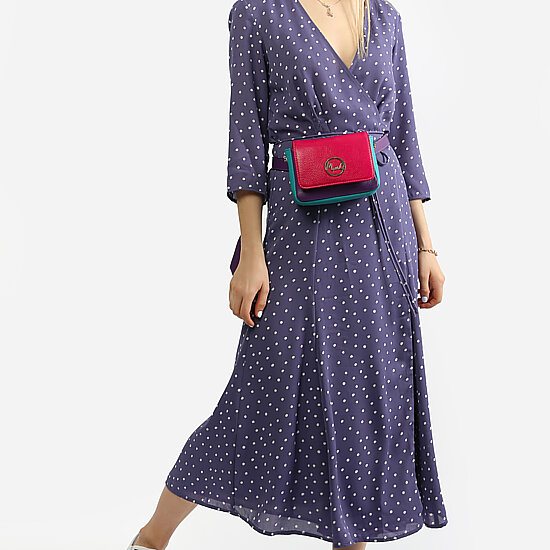 На фото: поясная сумочка Marina Creazioni (арт. 4604 X935 fuchsia violet).