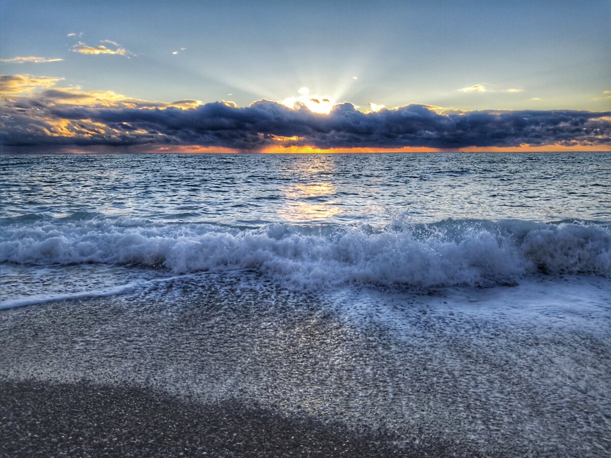 Море в Абхазии