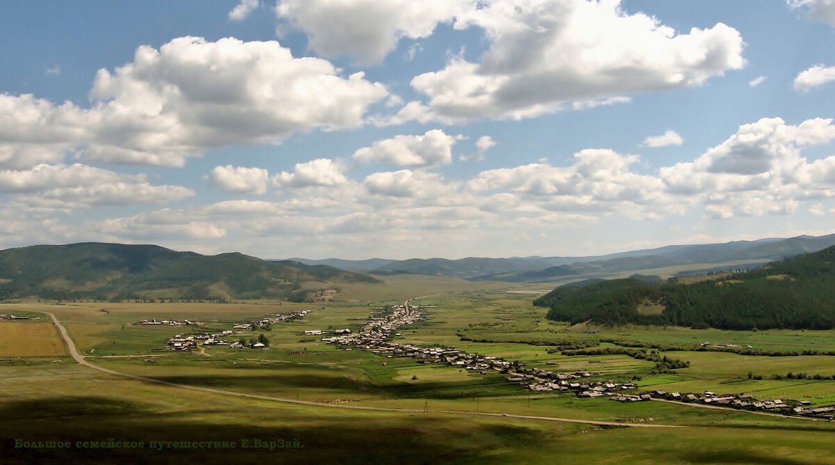 Вид на село Надеино с окрестных гор.