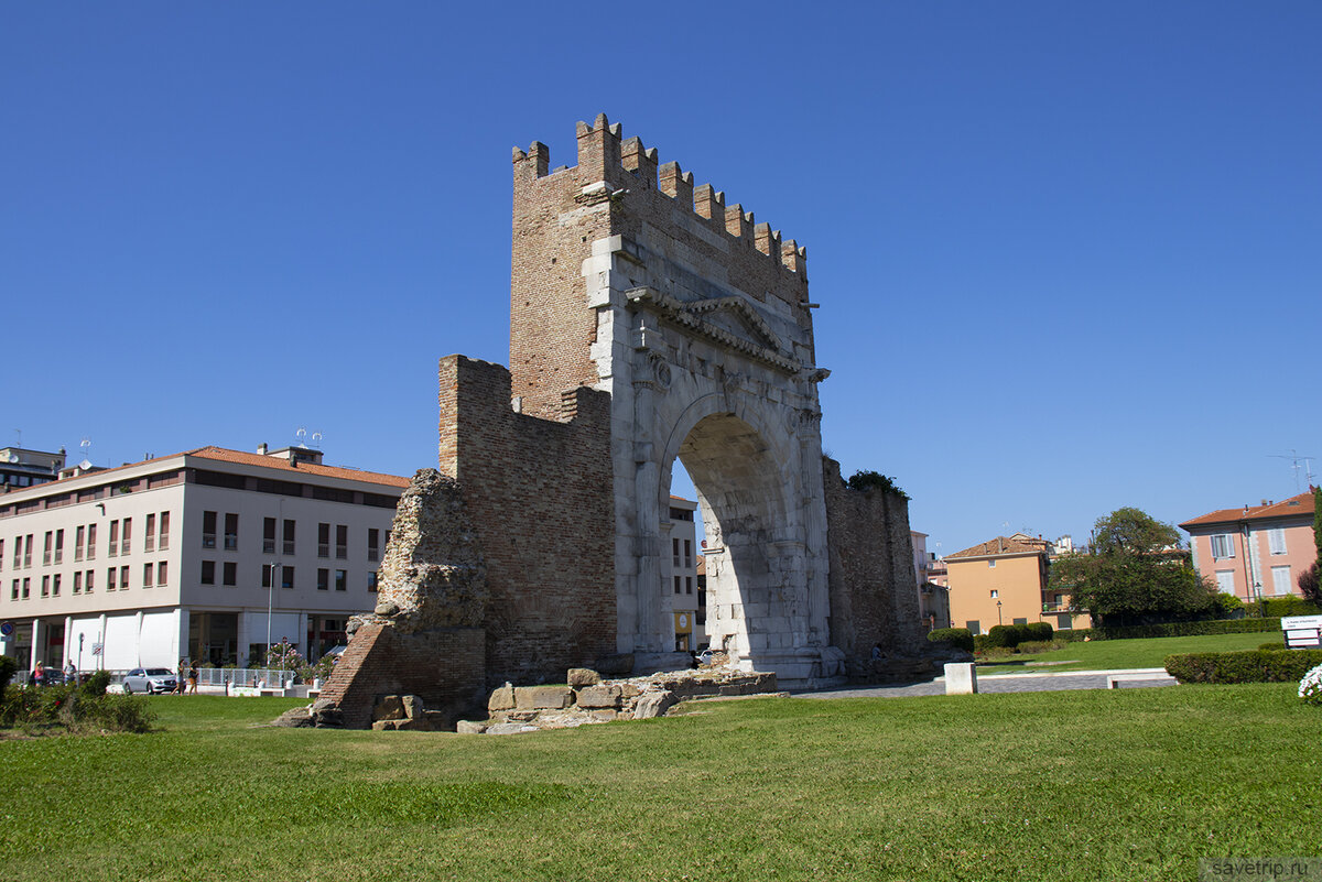 Арка Августа