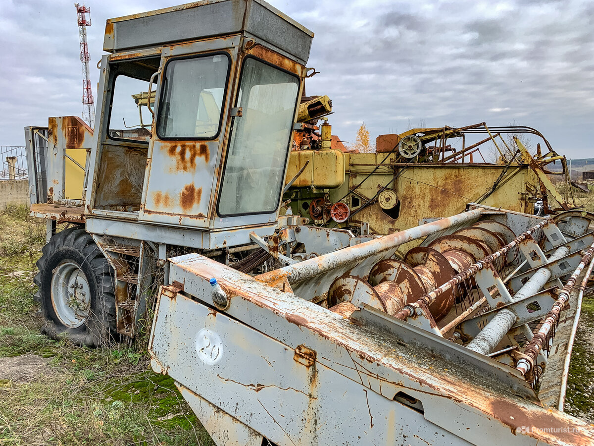 Комбайны — это мощно. Даже старые и ржавые ?⚙️?