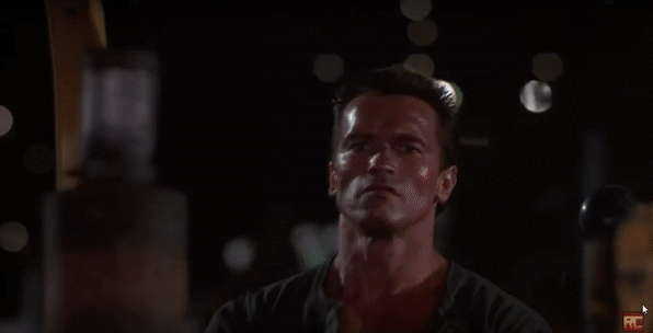 У Арни такое спокойное лицо, как будто не криминалом занимается, а планировкой на стройке...