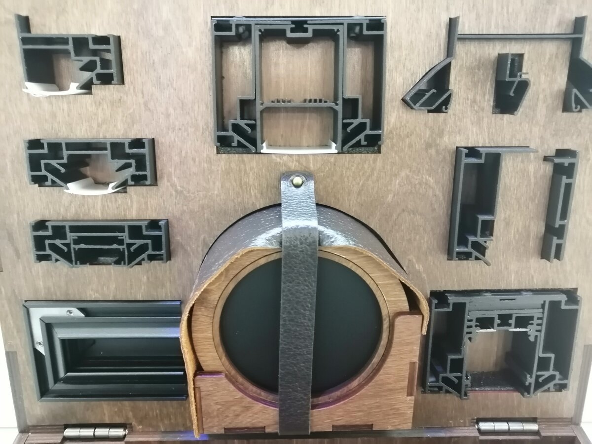 Профиль для натяжных потолков