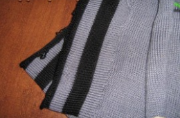 Вот такая заготовка для планки должна получиться. https://www.mnemosina.ru/vaz-uroki/urok-vyazaniya-na-vyazalnoj-mashine-vshivaem-zastezhku-molniyu-na-vyazalnoj-mashine