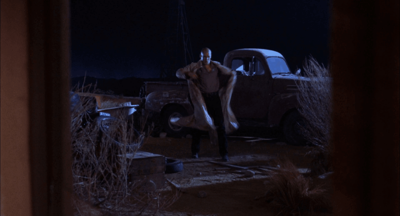 Право, такого демона еще поискать! 
                      