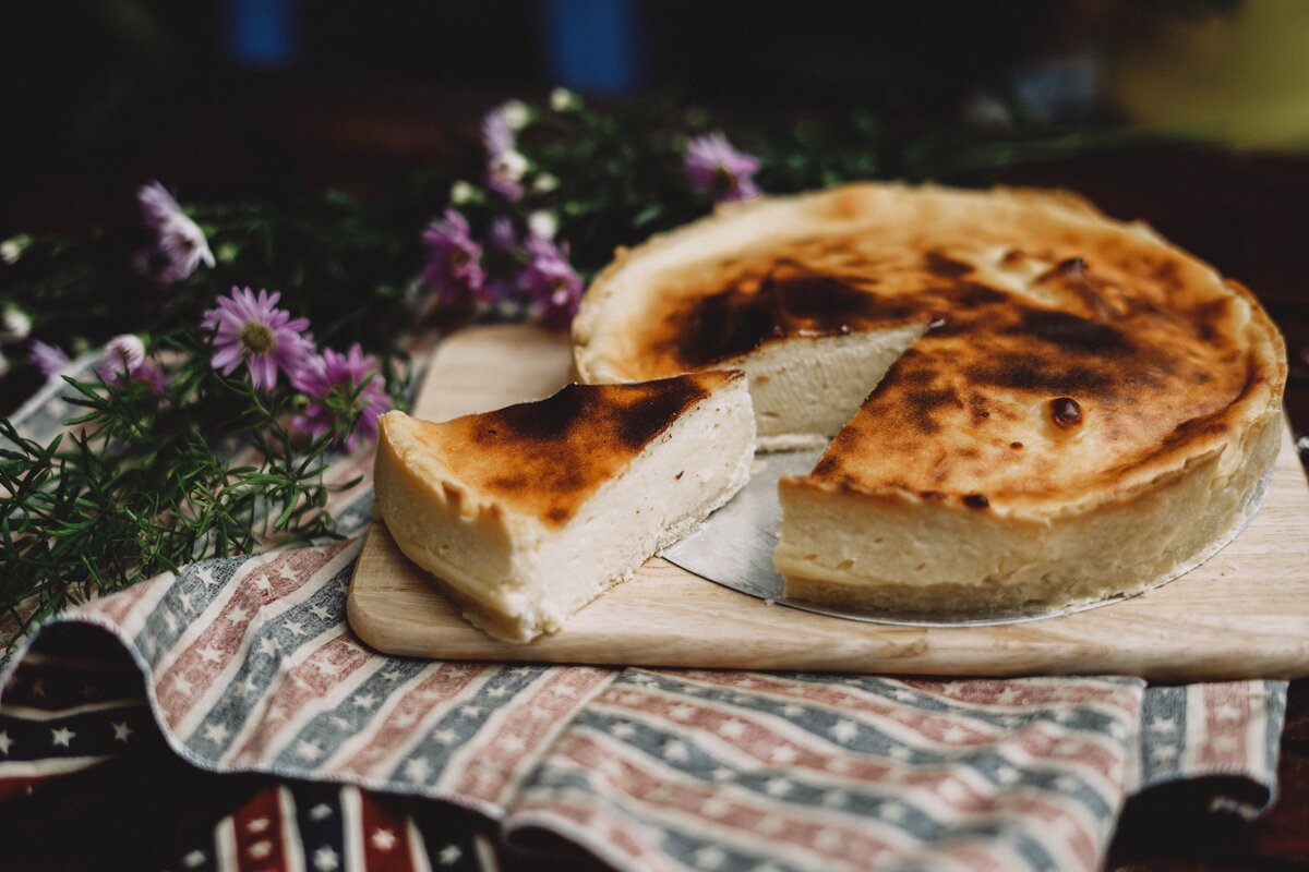 Рецепт творожной запеканки в духовке: полезный и низкокалорийный | Fresh  Lab | Дзен