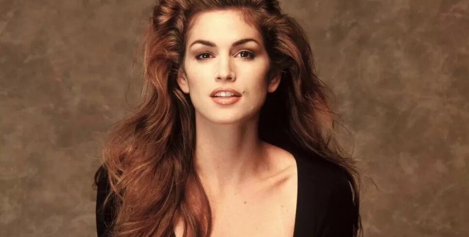 В наше время тема супермоделей на слуху. Всем нравится смотреть на красивых и успешных людей то и дело мелькающих в глянцевых журналов. Наверняка Вы или Ваши знакомые задавились вопросом "А сколько же они зарабатывают ?". В этой статье я расскажу о самых богатых моделях за все время существования данной профессии.  Фото: Яндекс.коллекция Рома К.