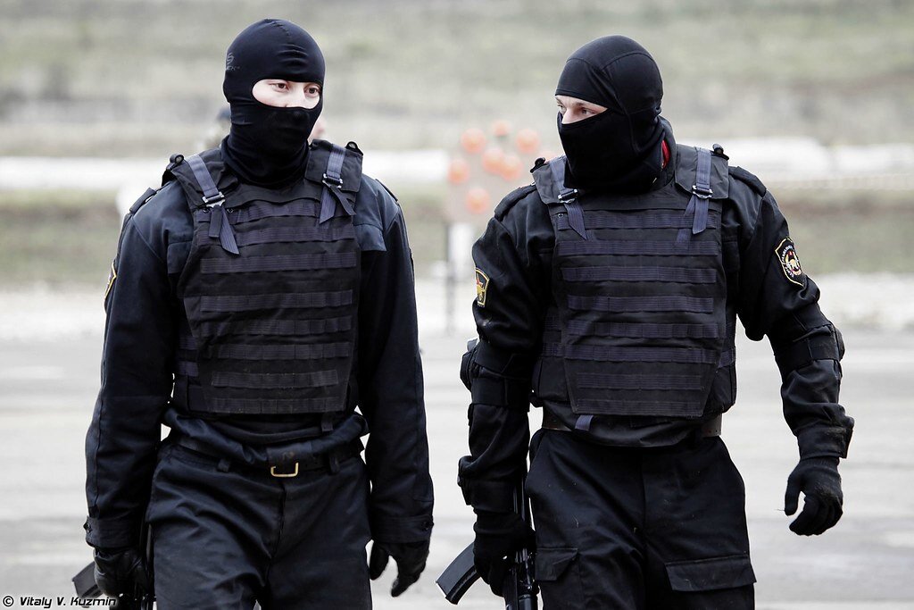 Форма омон черная нового образца