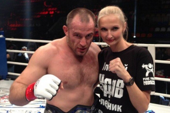 Алексей Олейник с женой