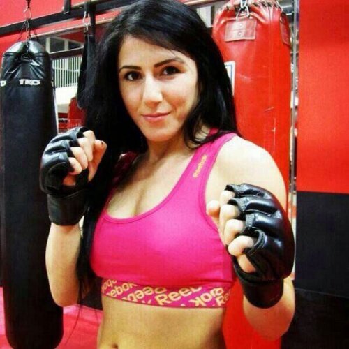 https://mmaoctagon.ru/wp-content/uploads/iblock/be8/Randa-Markos-2.jpg