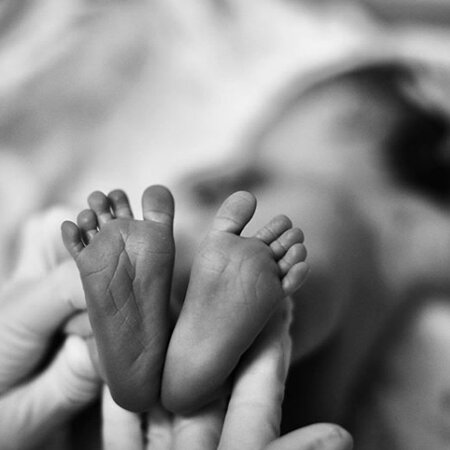 Антон Шунин с дочкой22.05.2020. Мы стали родителями прекрасной малышки. Это счастье ❤ Любимая, спасибо! Мои девочки чувствуют себя хорошо!- написал Антон в Instagram, опубликовав фото дочки из роддома. Об этом радостном событии на своей странице сообщила и Катя, представив снимок, сделанный во время беременности: