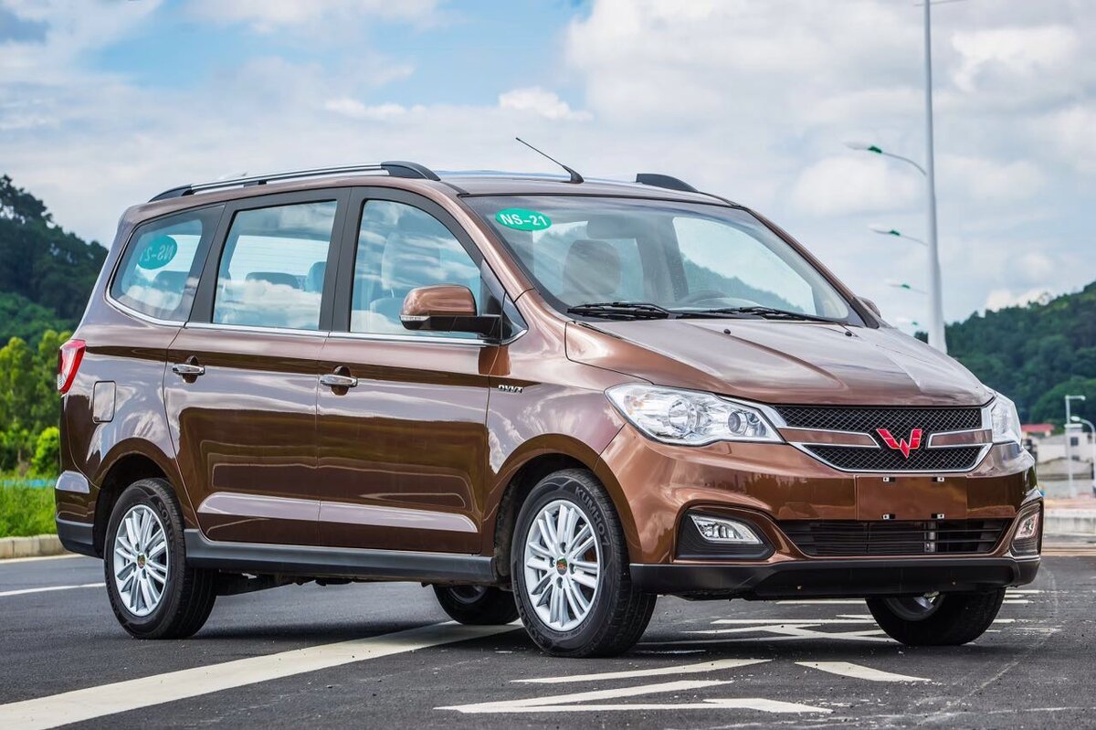 SAIC GM Wuling РјРёРЅРёРІСЌРЅ