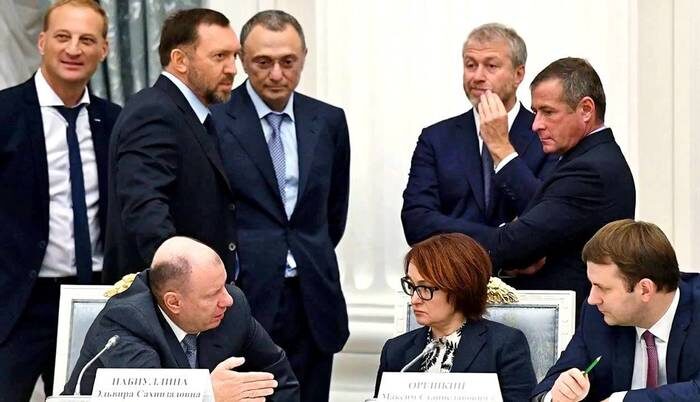 Л.Казинец, О.Дерипаска, В.Потанин, С.Керимов, Э.Набиулина, Р.Абромович, Г.Березкин, М.Орешкин. Фото: из открытых источников
