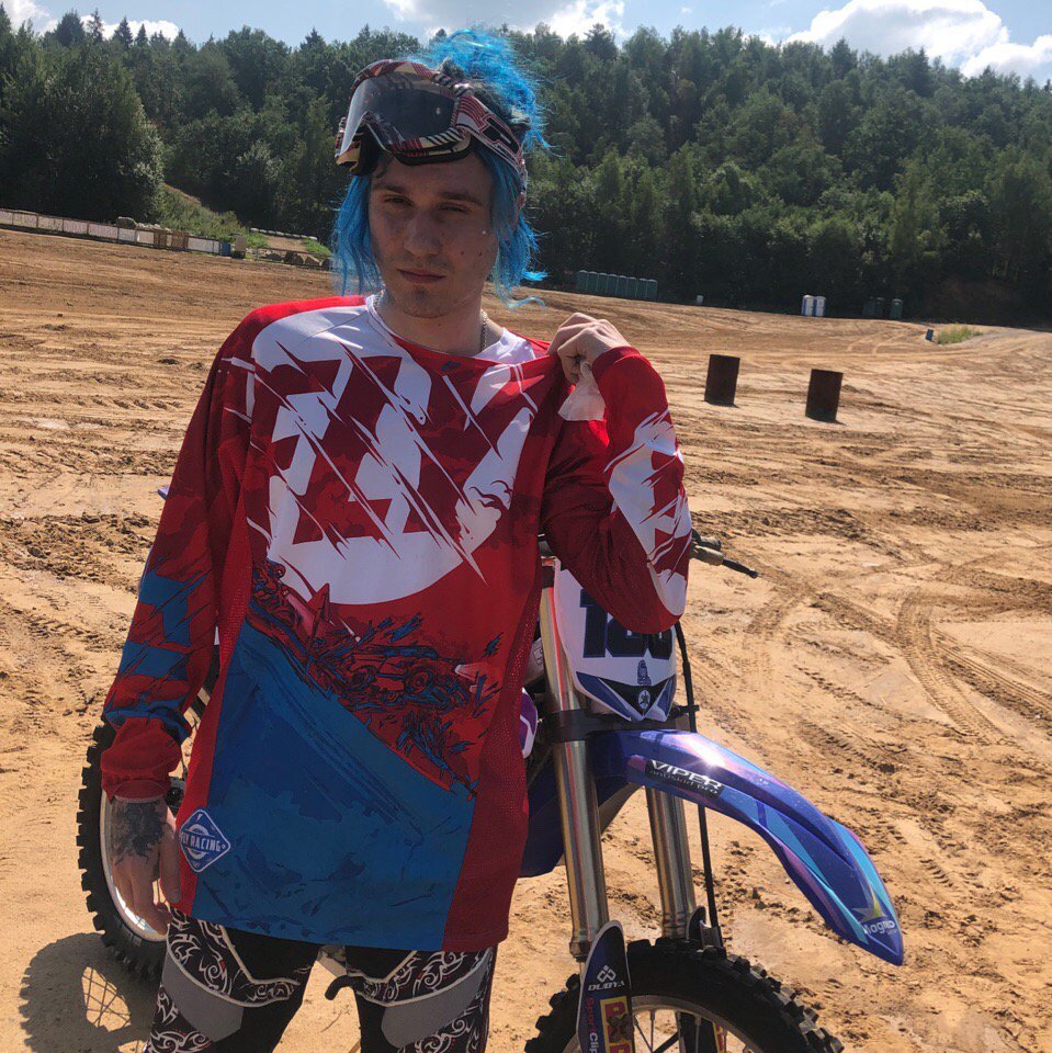 Некита на съемках клипа "Money talk"