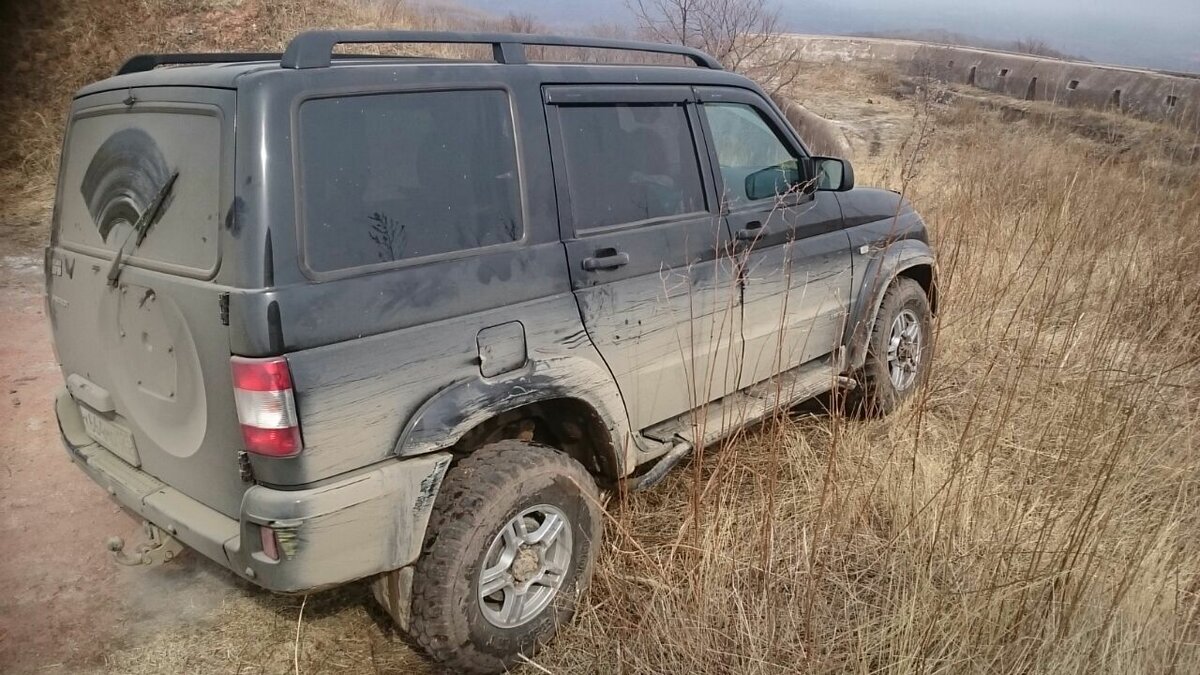 Какая ржавчина, мы же по грязи его брали ездить, главное чтобы дыр не было сквозных!