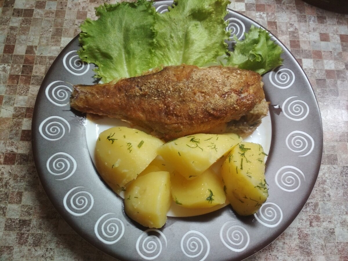 морской окунь с картошкой