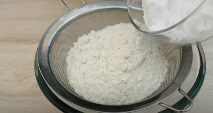 мука, сода, сахарная пудра