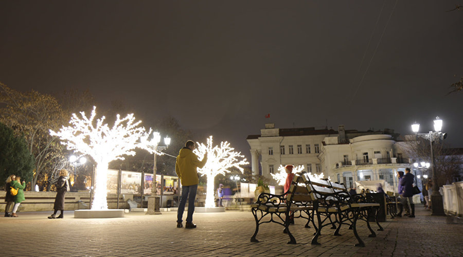 Новогодние инсталляции в Севастополе / Фото: Андрей Киреев