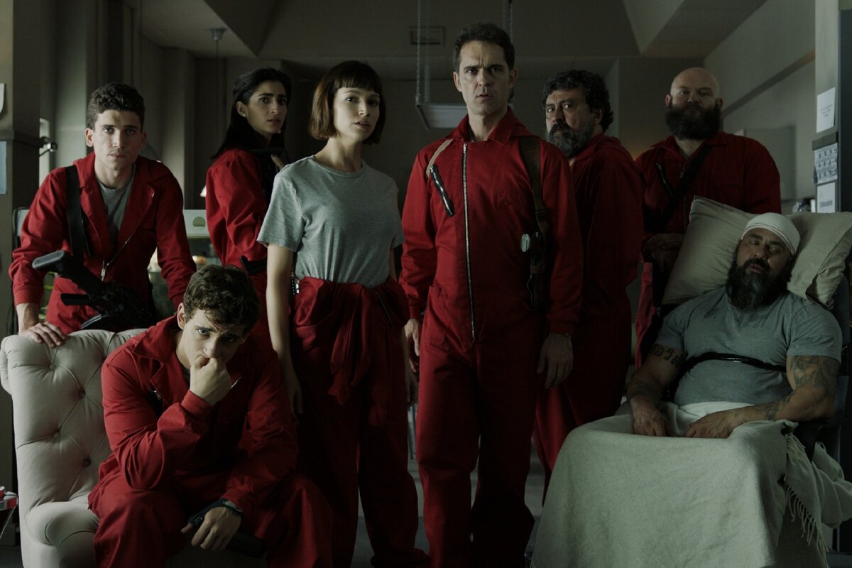 Актёры первых двух сезонов. Листайте галенрею