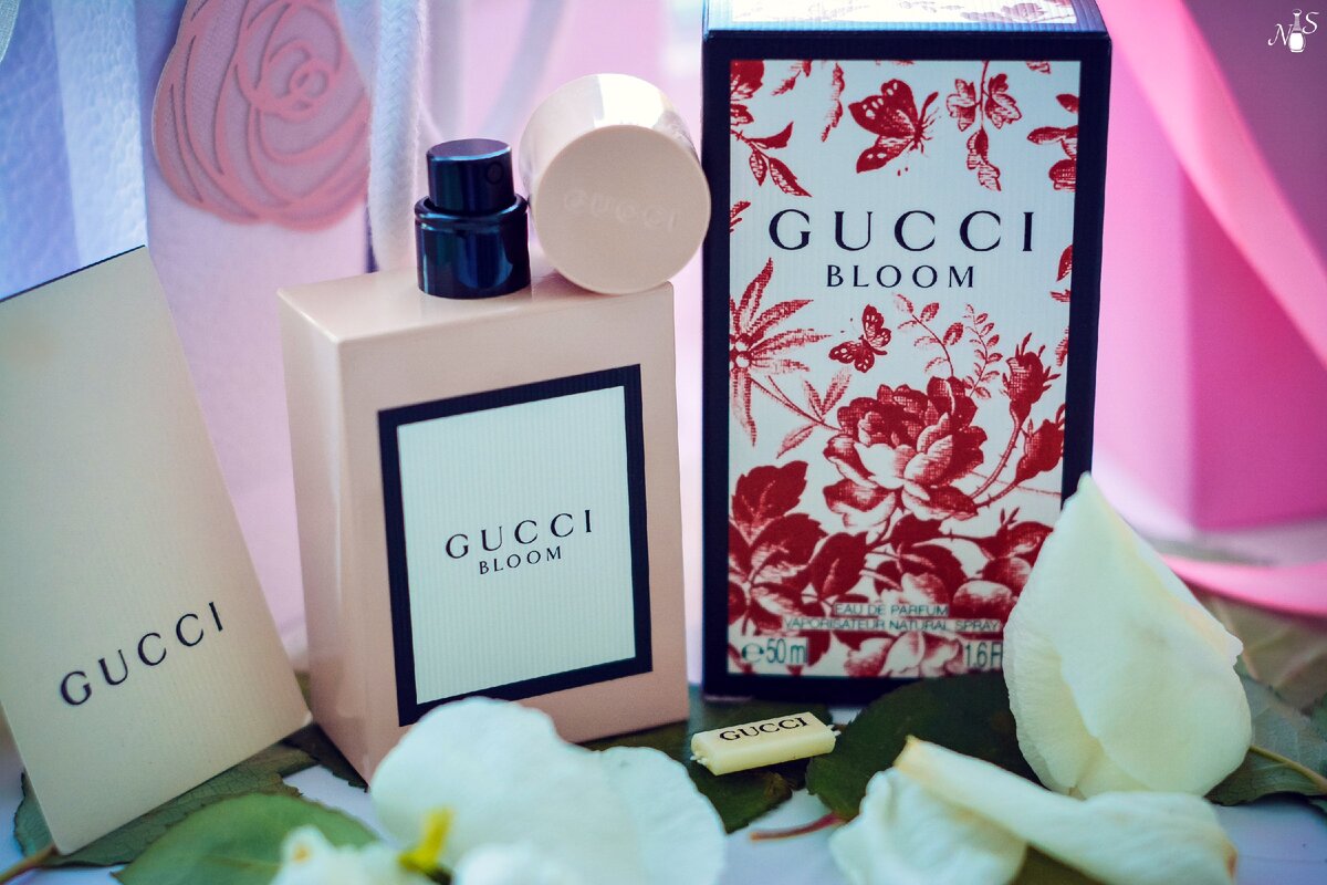 Упаковка Gucci Bloom