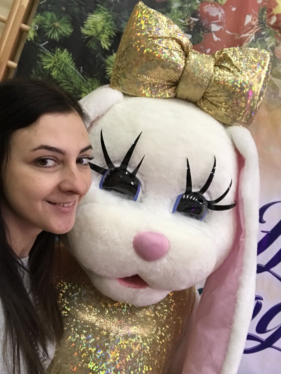 Мила такая малышка с огромными глазами и длиннющими ресницами