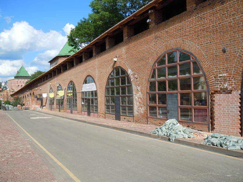 6 июня 2021 г. Мы продолжаем делать то, что мы уже много наделали (В. С. Черномырдин). Побывал в кремле и поснимал. Там территория закрыта и охрана не пускает.-38