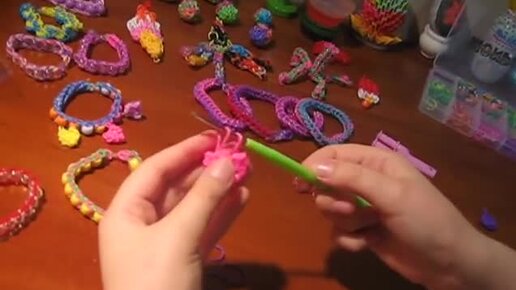 Браслеты из резиночек - плетение Сердце. Шарм сердце. Rainbow Loom Heart — Video | VK