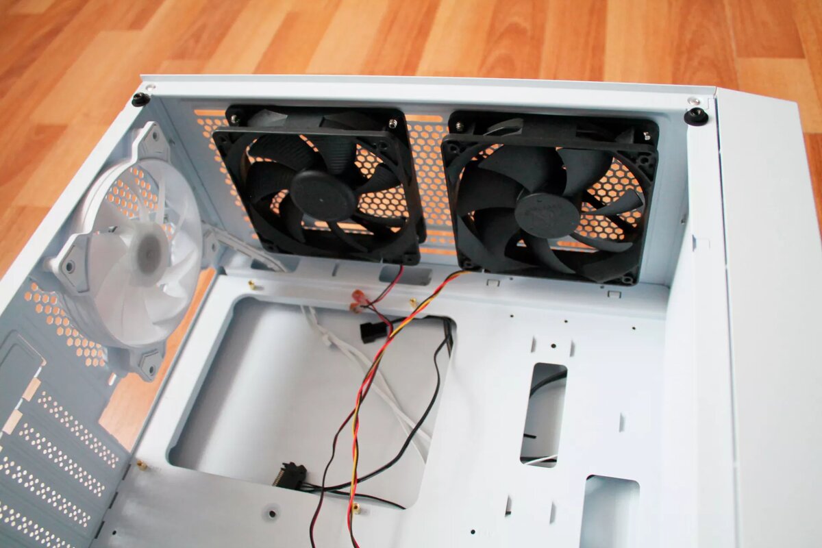 Powercase mistral air. Корпус компьютера powercase mistral evo white. управление кулерами корпуса powercase. корпус powercase mistral t4b. powercase mistral edge.
