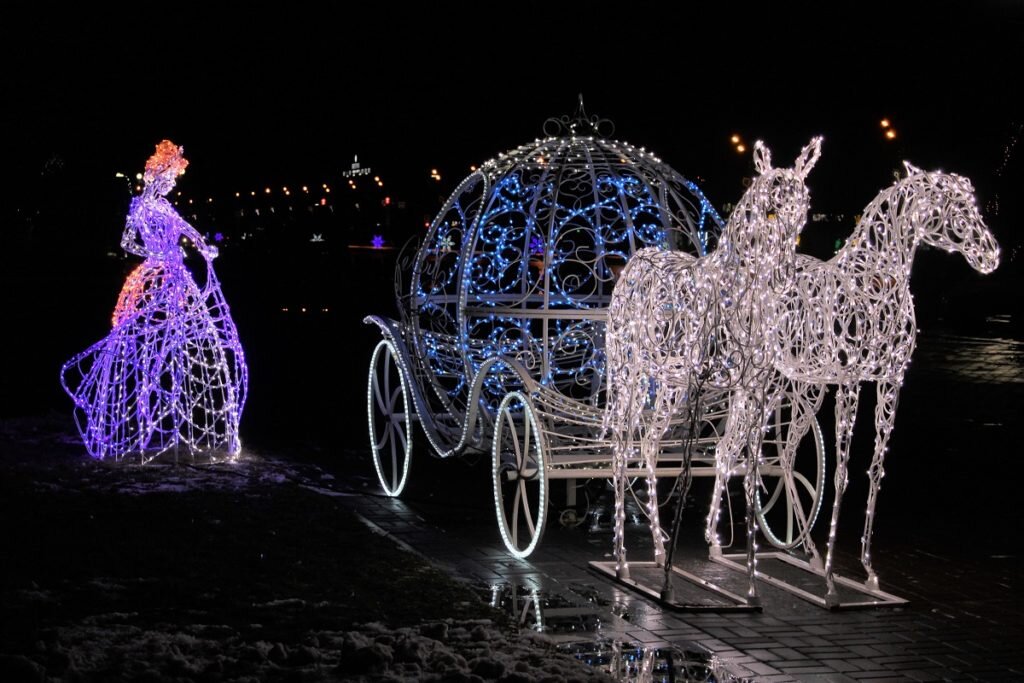      За пару часов до курантов: новогодний Волжский глазами прохожих и журналистов
