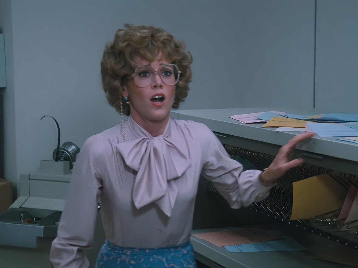 Я работаю с девяти до пяти. Джейн фонда 1980. Я работаю с девяти до пяти. Долли партон с девяти до пяти. Jane 1980 jane.