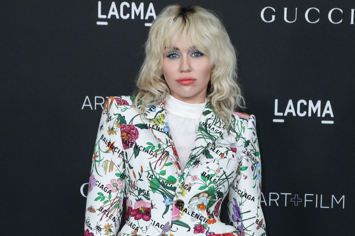     Песня Майли Сайрус стала самой прослушиваемой на Spotify