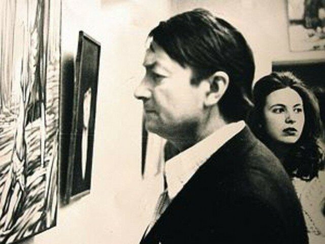 Единственная дочь актера Георгия Вицина. Ведет уединенную жизнь и ни с кем не об