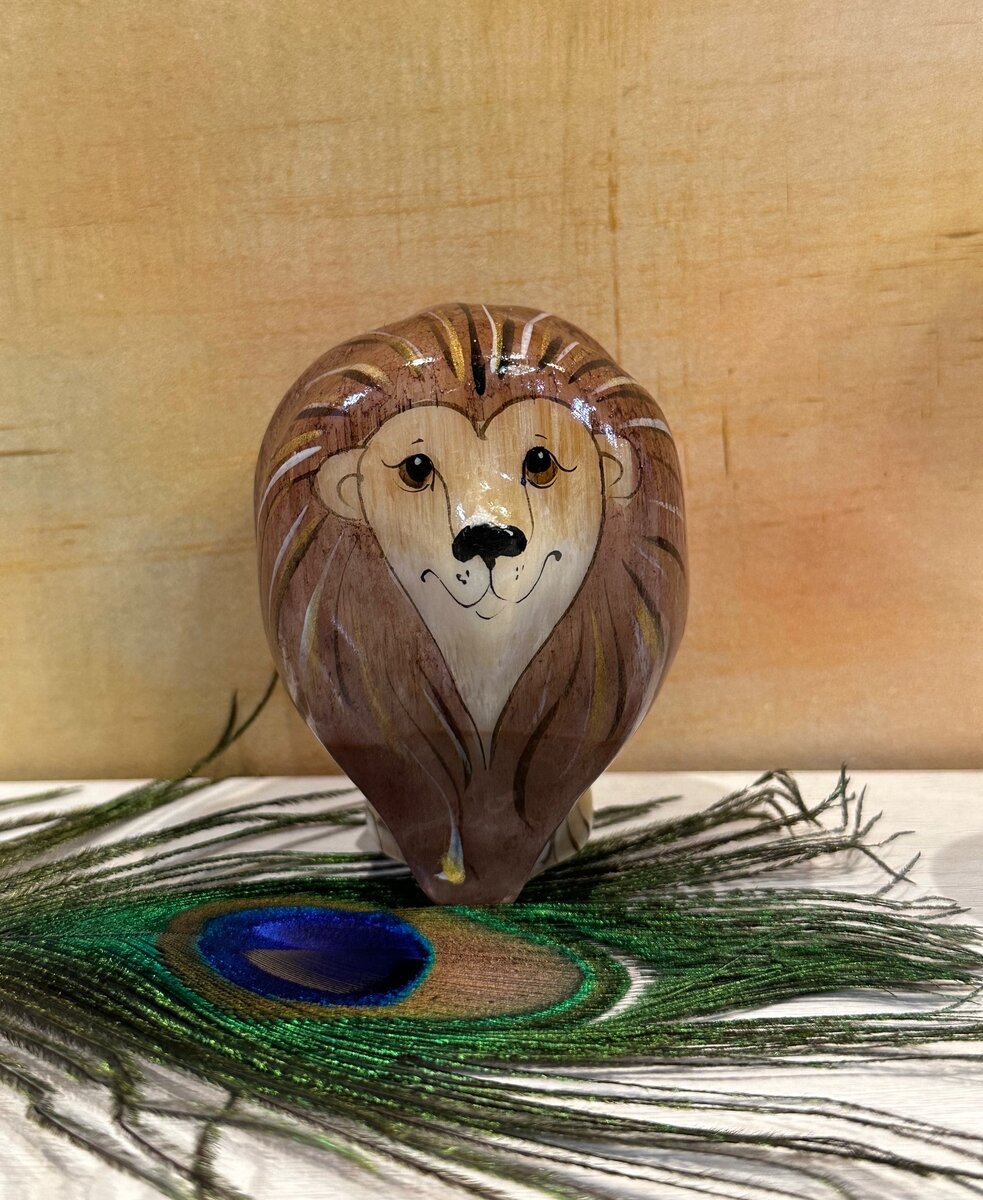 Луна во Льве. В прямом и переносном смысле. Фигурка Льва из Лунного камня.