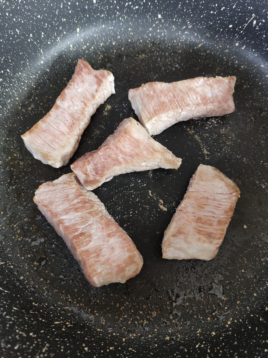 Вишневый соус с корицей