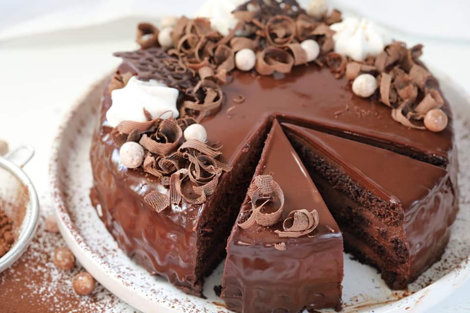 Шоколадный торт с ганашем