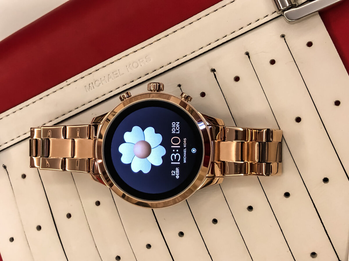 Michael kors access ladies runway hot sale smartwatch mkt5046
